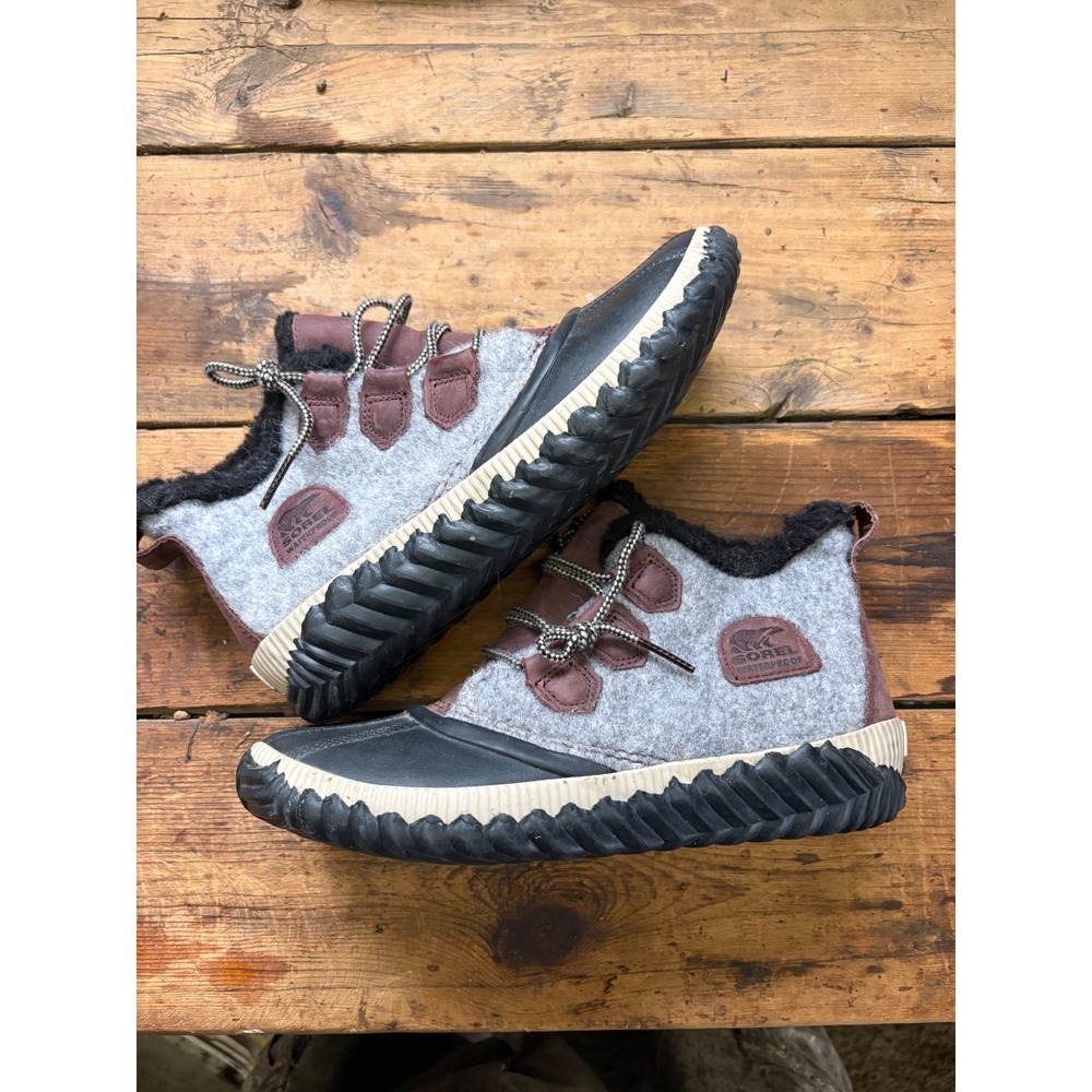 Sorel Out N About III Conquest Waterproof Boots Grey Black Womens 8.5